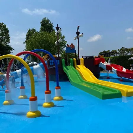 Volare Camp In Villaggio San Francesco אתר קמפינג *