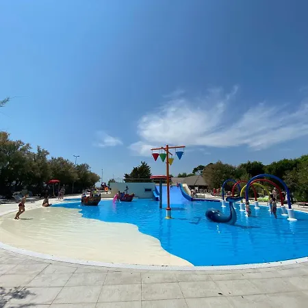 Volare Camp In Villaggio San Francesco אתר קמפינג דונה ורדה